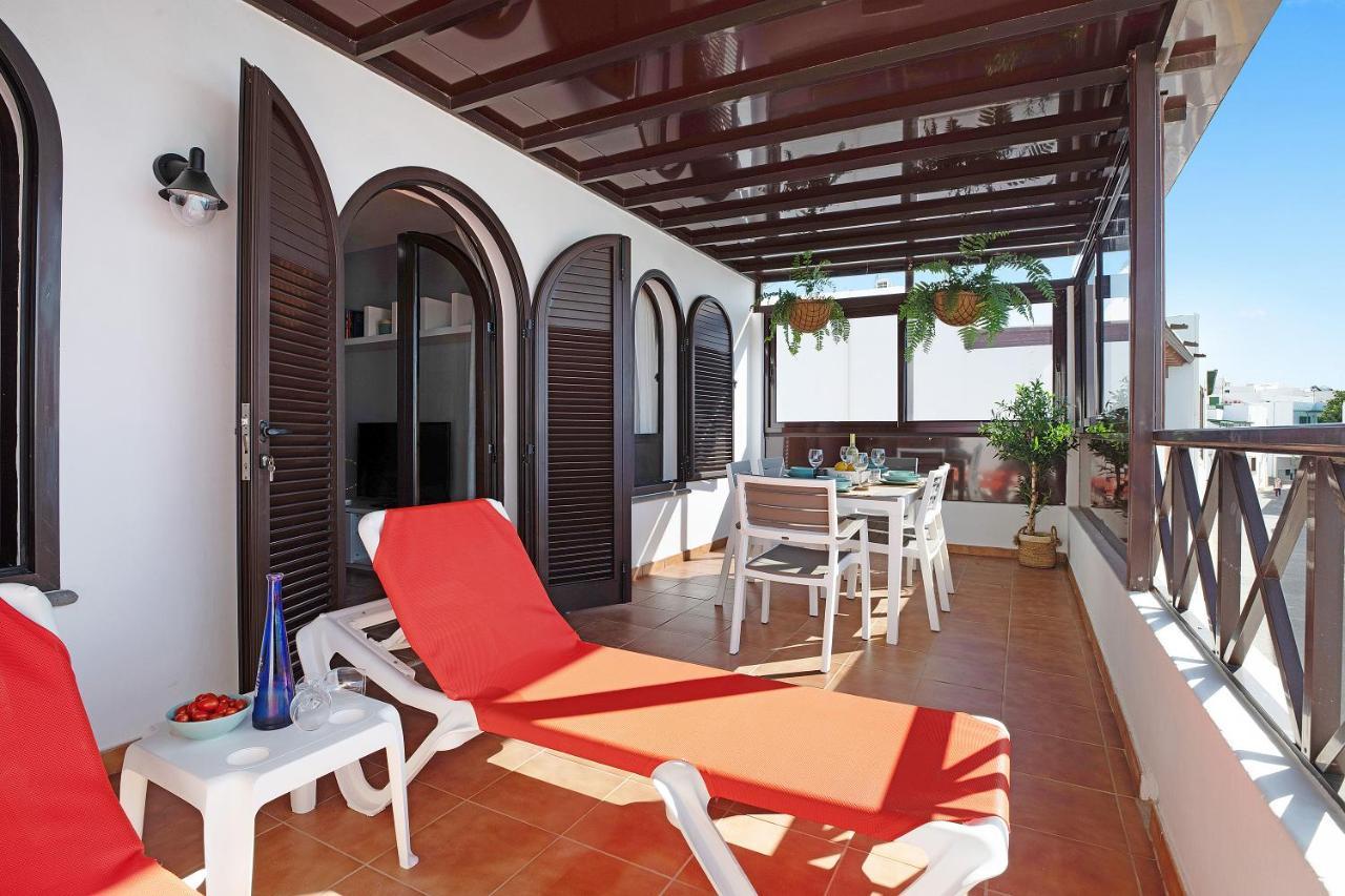 Apartamentos La Estrella III Playa Blanca  Exteriör bild