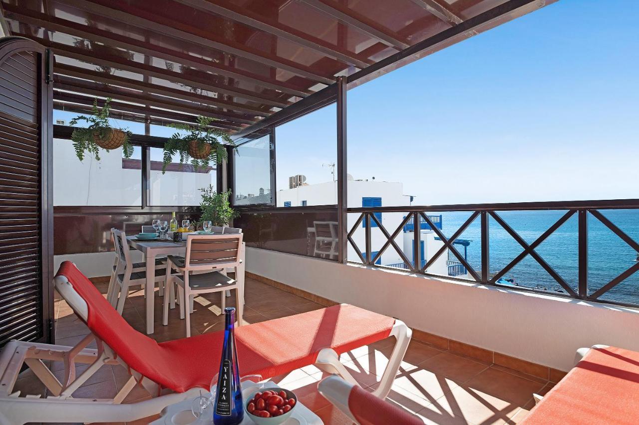 Apartamentos La Estrella III Playa Blanca  Exteriör bild