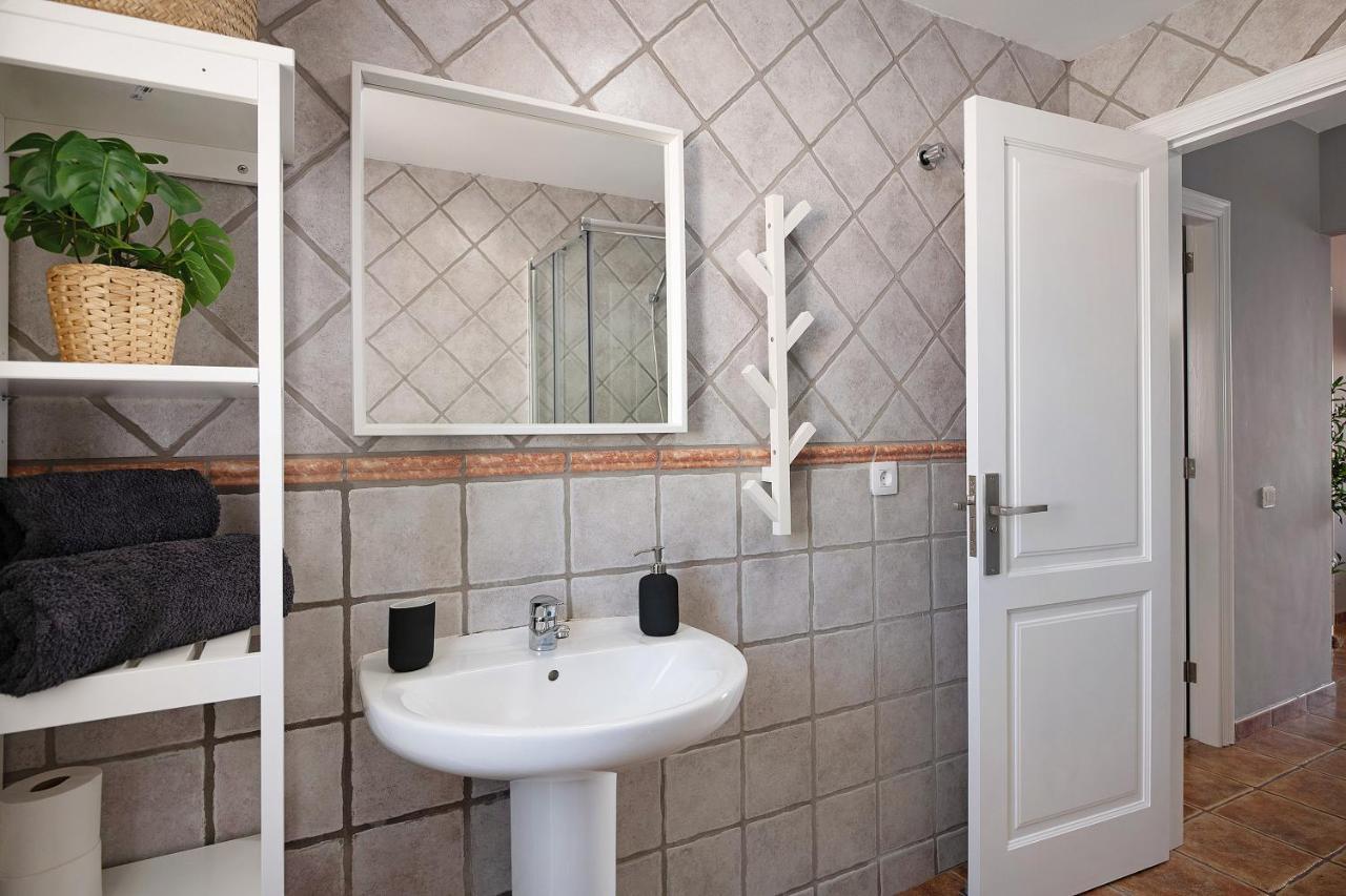 Apartamentos La Estrella III Playa Blanca  Exteriör bild