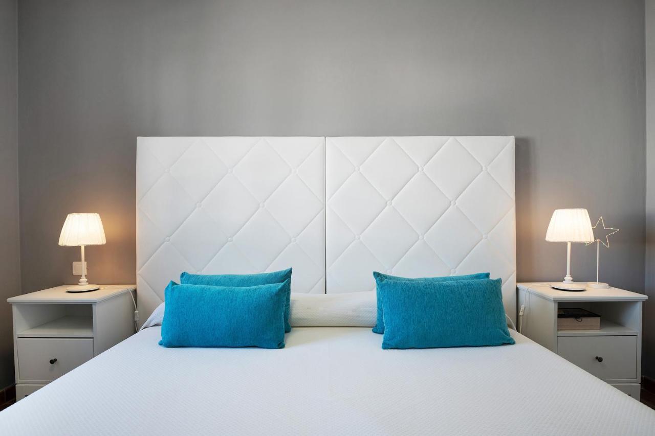 Apartamentos La Estrella III Playa Blanca  Exteriör bild