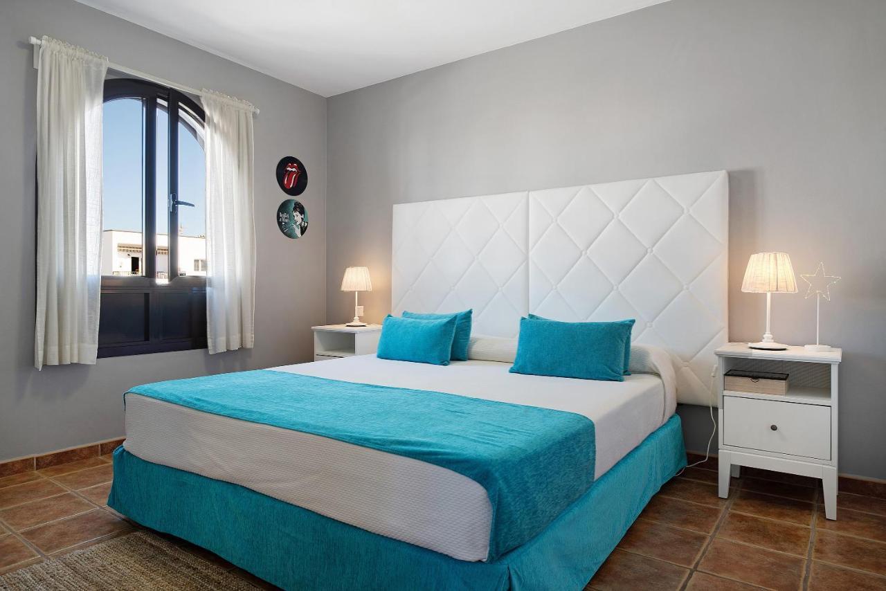 Apartamentos La Estrella III Playa Blanca  Exteriör bild