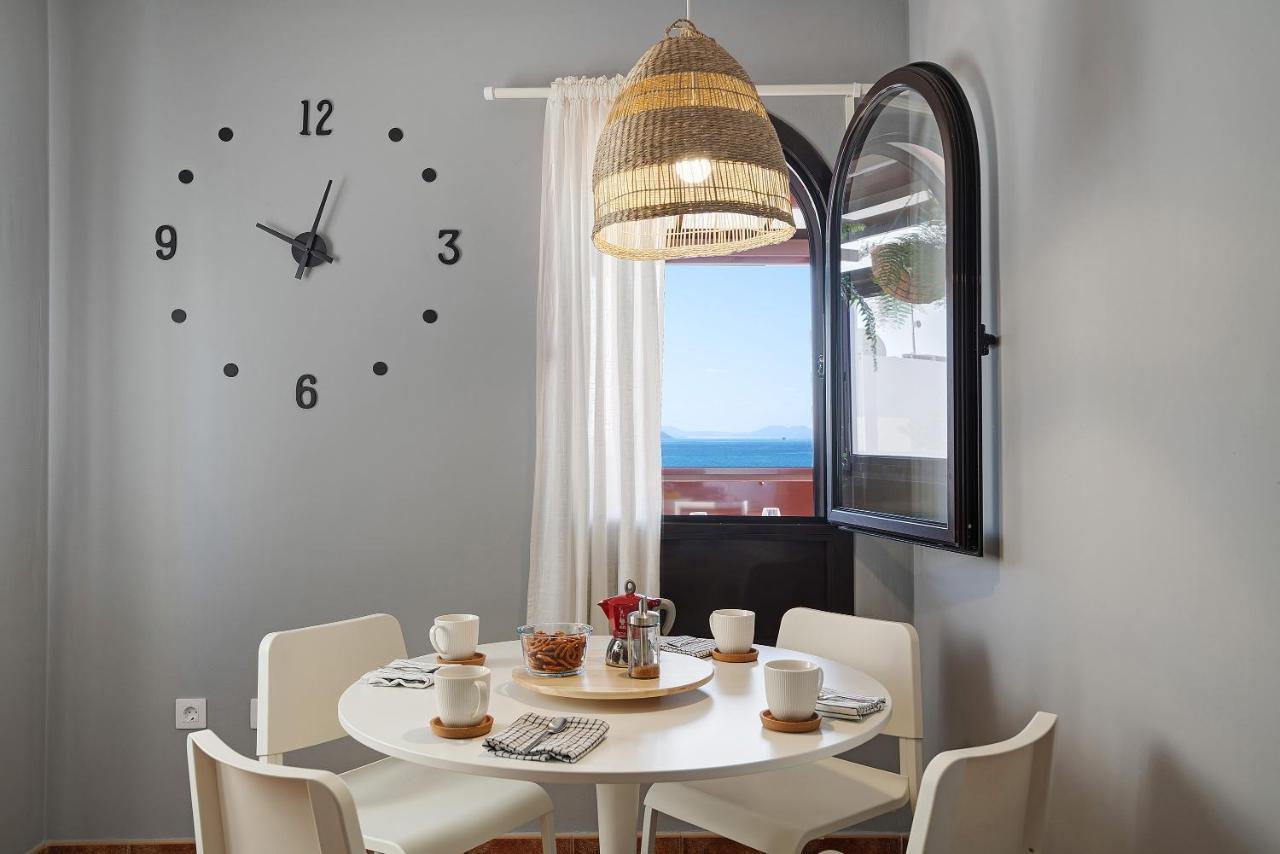 Apartamentos La Estrella III Playa Blanca  Exteriör bild