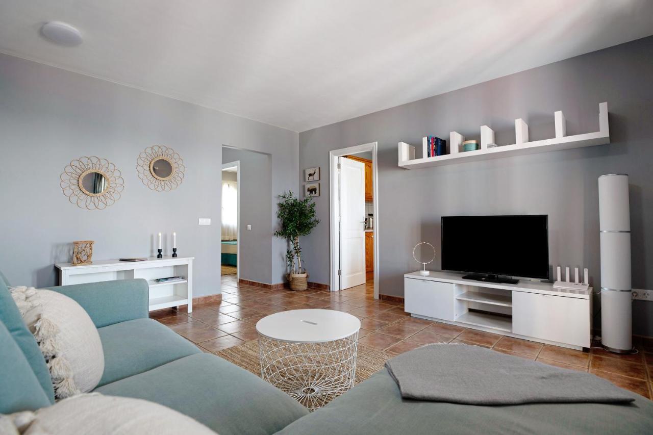 Apartamentos La Estrella III Playa Blanca  Exteriör bild